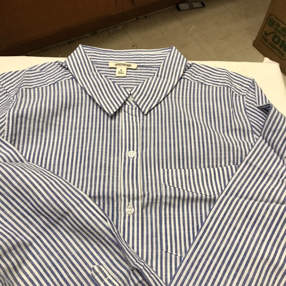 Good threads, medium blue and white striped longsleeve shirt - Picture 2 of 4